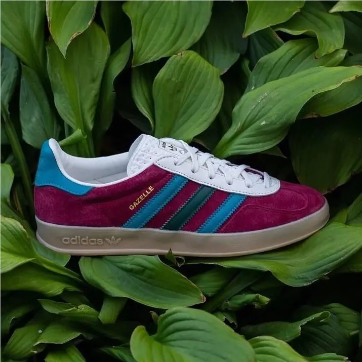 Adidas shoes - adidas Originals Gazelle - Originals Gazelle - Red 3