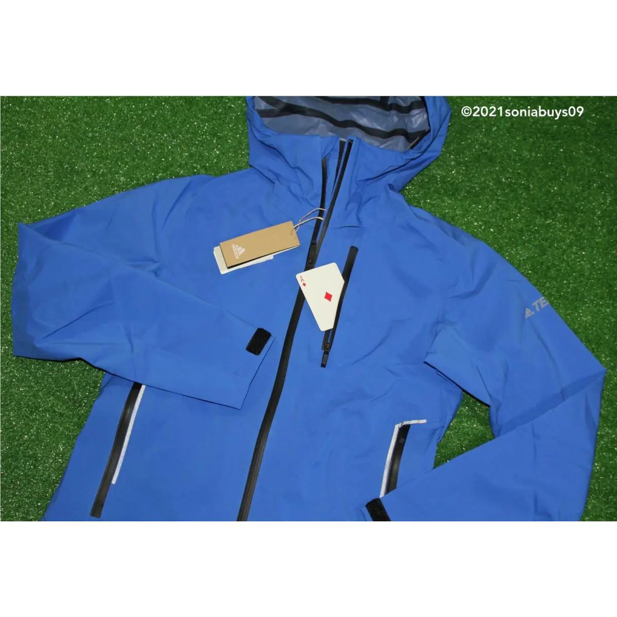 Adidas clothing - High Res Blue 0