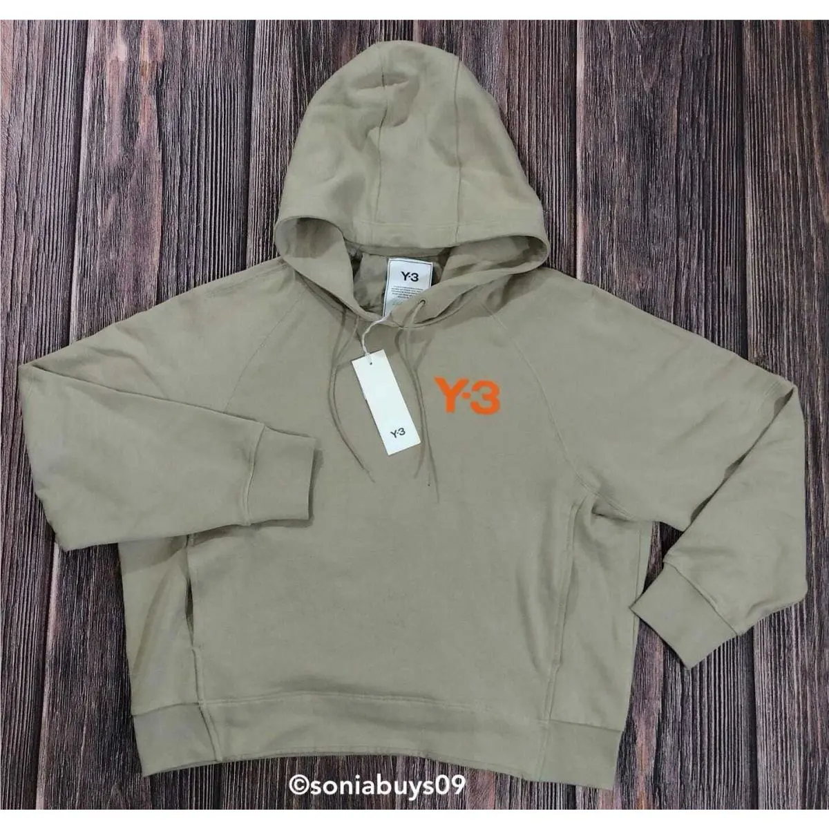 Adidas clothing - Trace Khaki 14