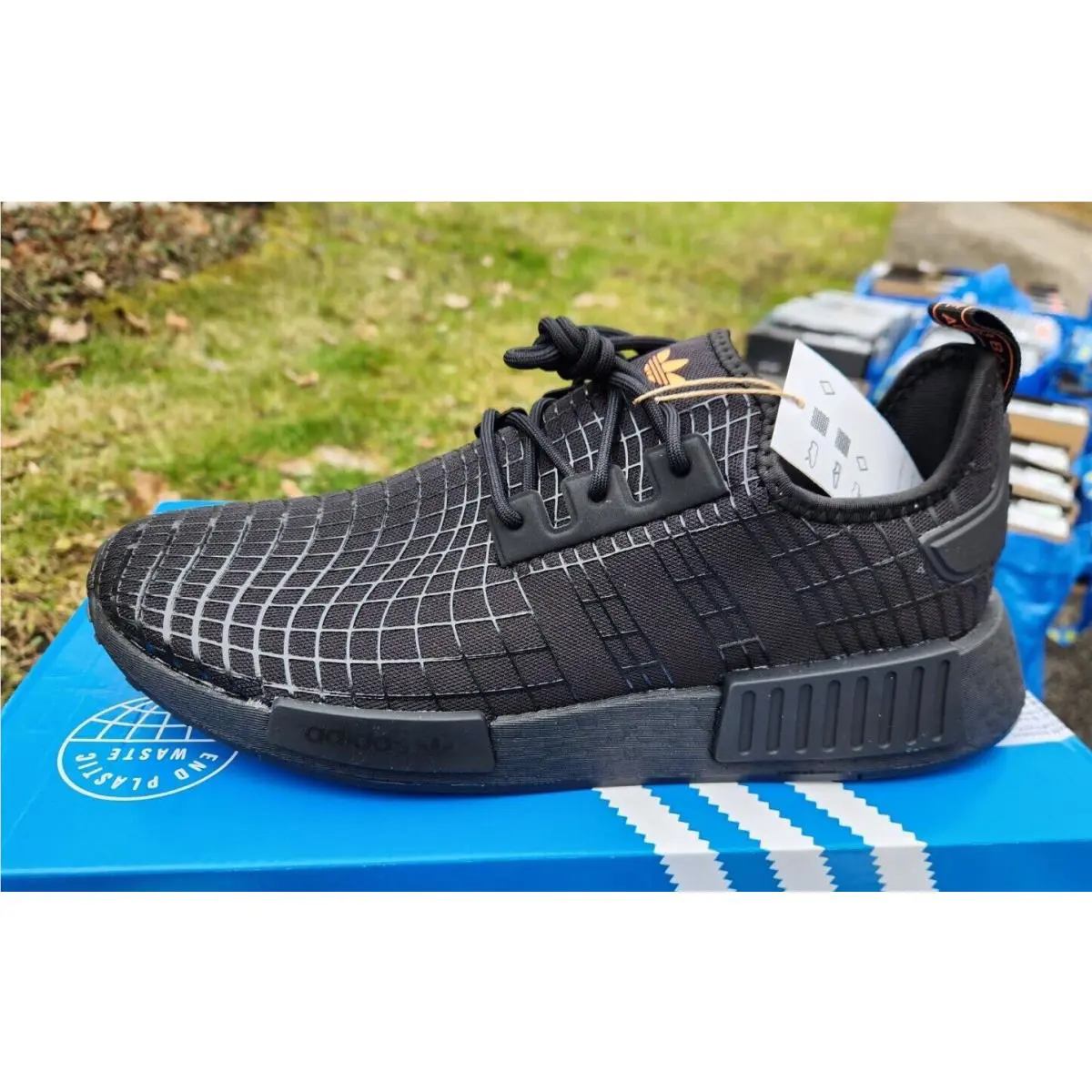 Adidas Nmd R1 Web Boost Men`s Originals Sneakers Triple Black Shoes GX9529