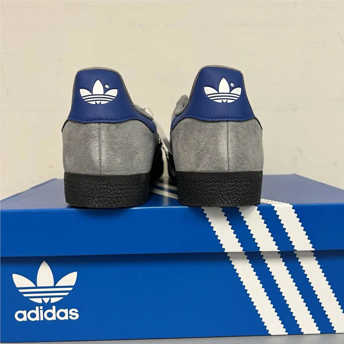 Adidas shoes - adidas Gazelle - Gazelle - Adidas Originals Gazelle - Gray 2