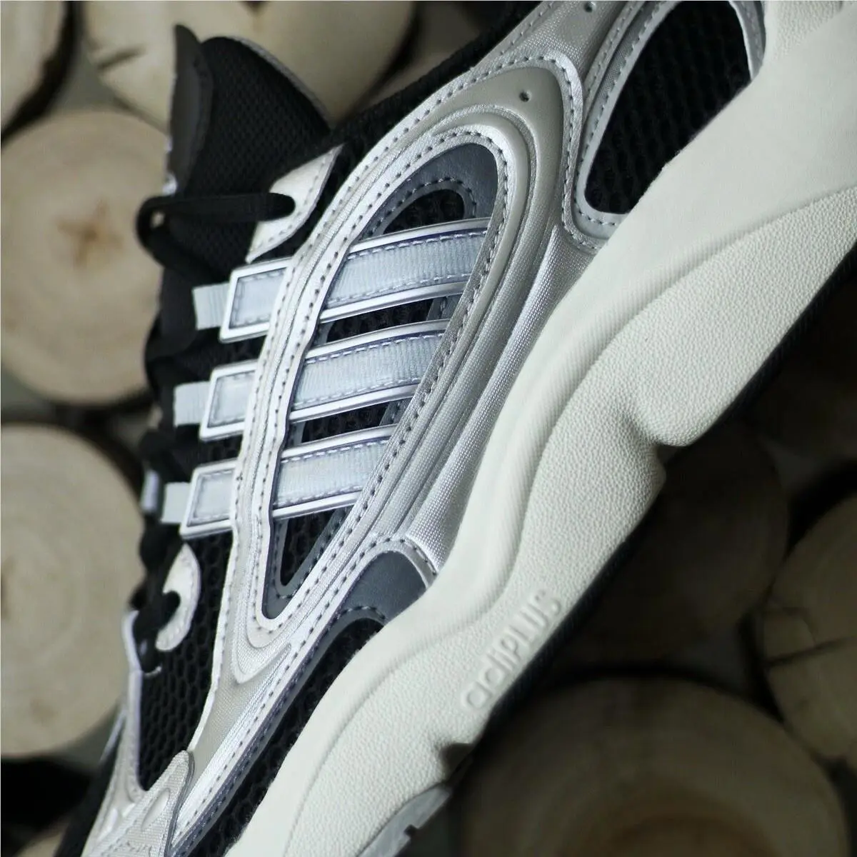 Adidas shoes - adidas Ozmillen - Ozmillen - Adidas Mens Sneakers - Silver 2