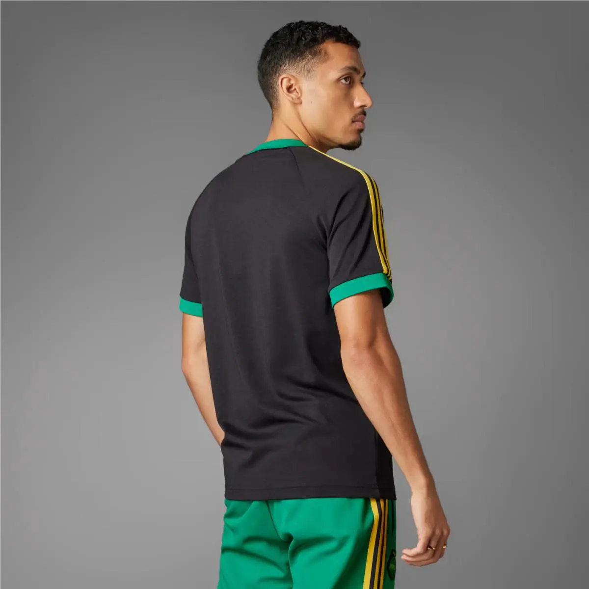 Adidas clothing - adidas Adicolor - Adicolor - IT7807 - Black 2