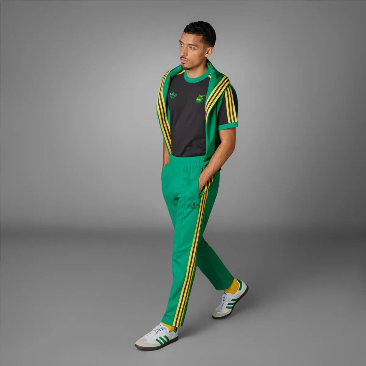 Adidas clothing - adidas Adicolor - Adicolor - IT7807 - Black 3