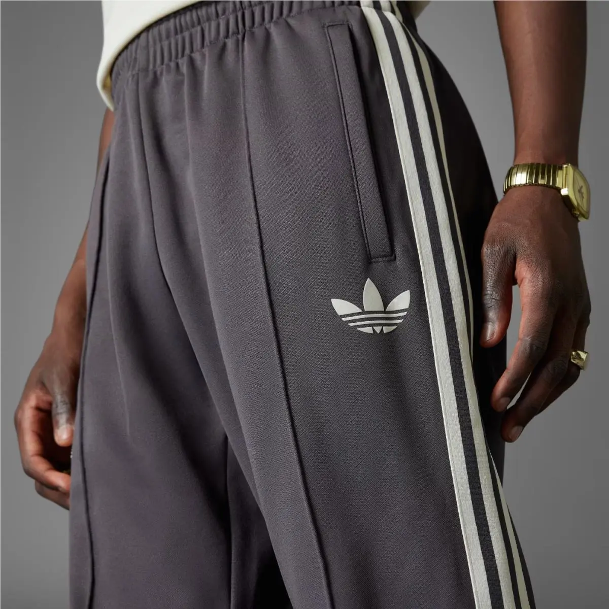 Adidas clothing - adidas Beckenbauer - Beckenbauer - IY0051 - Utility Black 10