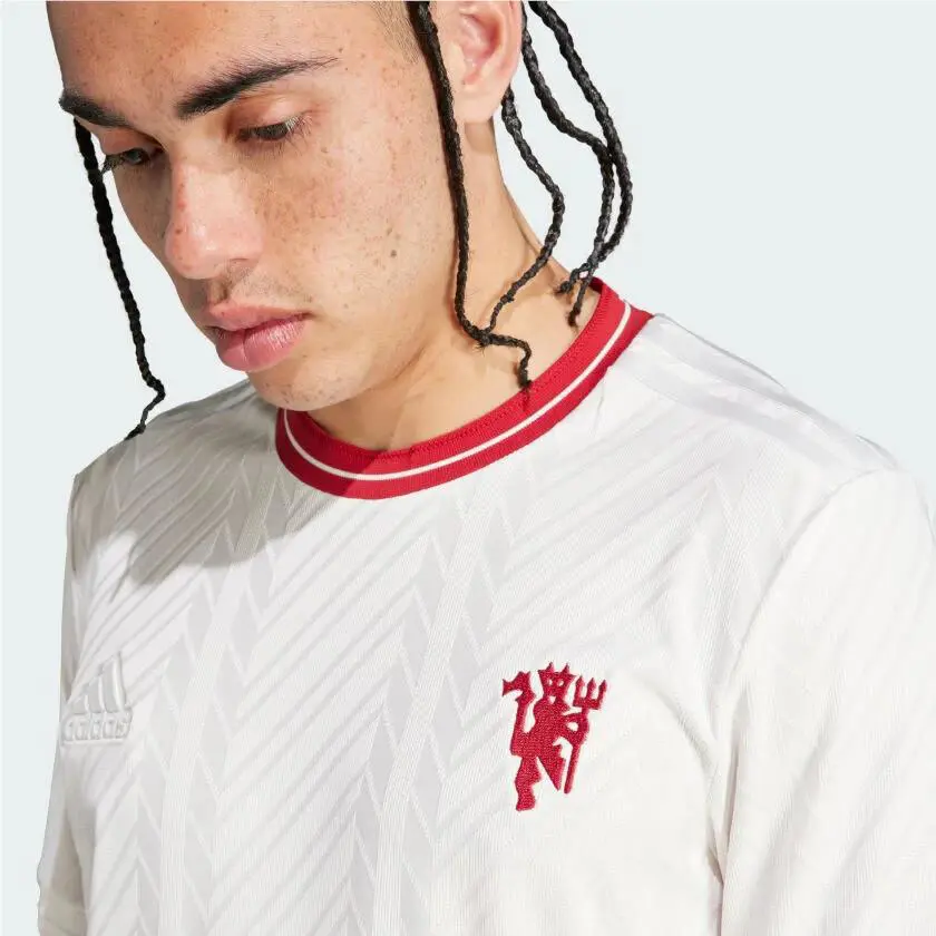 Adidas clothing - adidas Adicolor - Adicolor - IP1746 - Cloud White 32