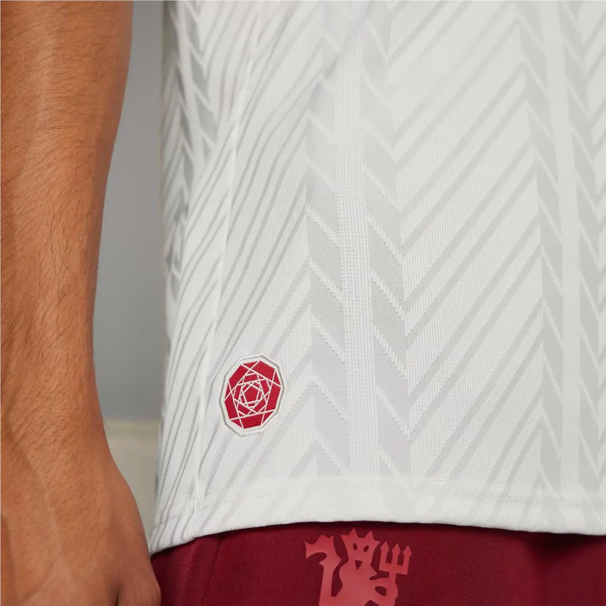 Adidas clothing - adidas Adicolor - Adicolor - IP1746 - Cloud White 8
