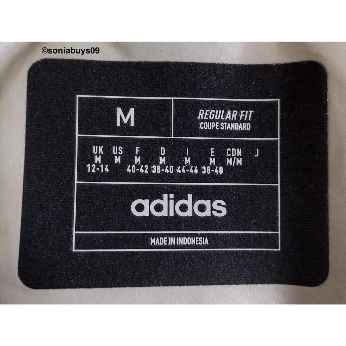 Adidas clothing - Preloved Yellow 19