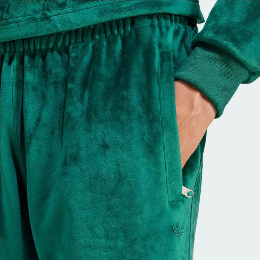Adidas clothing - adidas Originals - Originals - II5805 - Collegiate Green 1