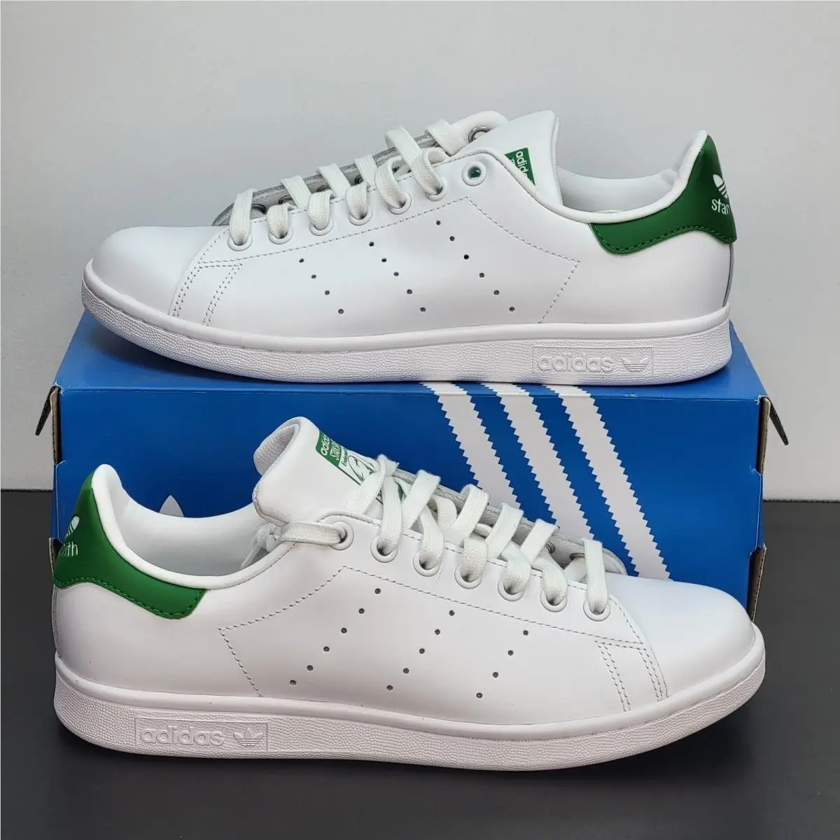 Adidas Stan Smith Women`s Size 8 Athletic Shoes White Green Footwear Sneakers