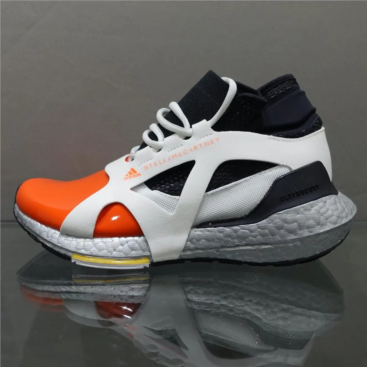 Adidas Asmc Ultraboost 21 Metallic Women`s Size 5 Running White Sneakers 092