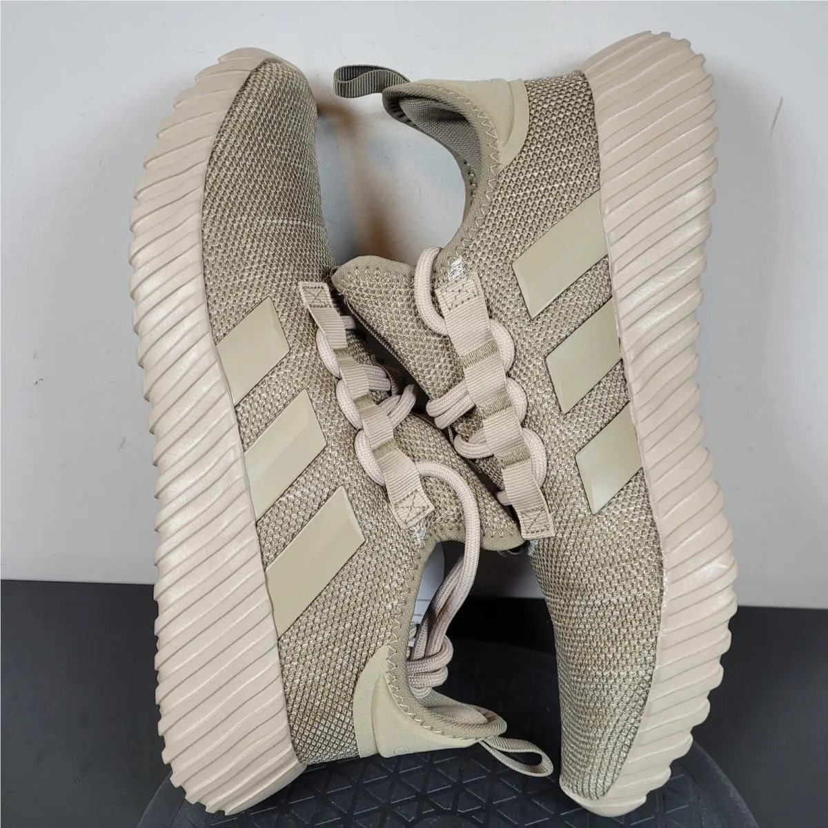 Adidas shoes Kaptir - Beige 2
