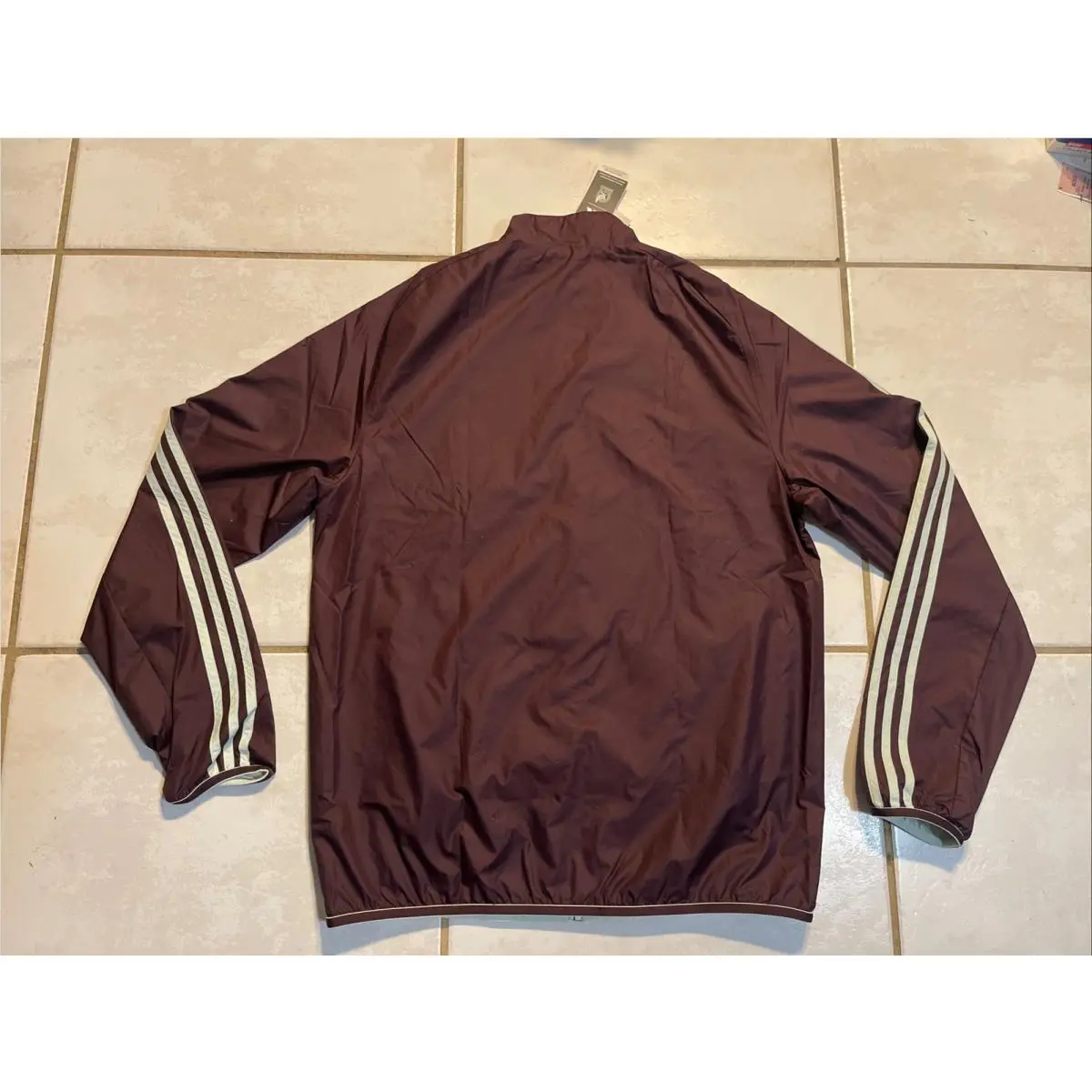 Adidas clothing - IW2922 - IW2922 - Dark Burgundy / Linen Green 0