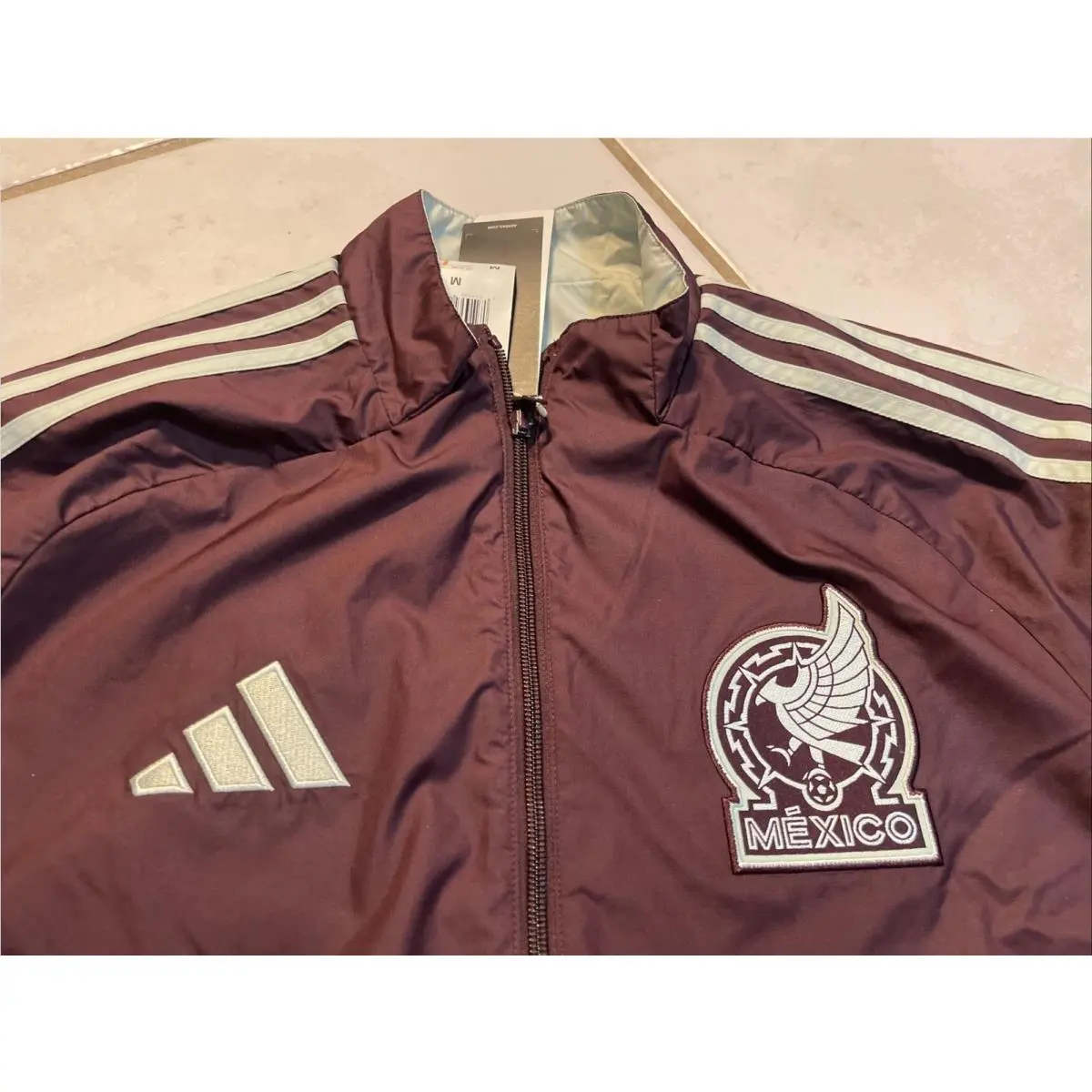 Adidas clothing - IW2922 - IW2922 - Dark Burgundy / Linen Green 3