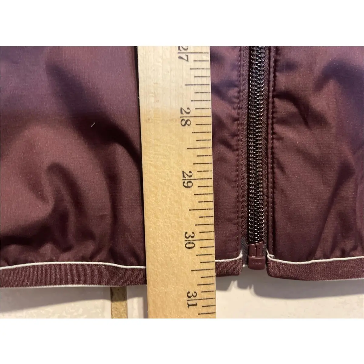 Adidas clothing - IW2922 - IW2922 - Dark Burgundy / Linen Green 11