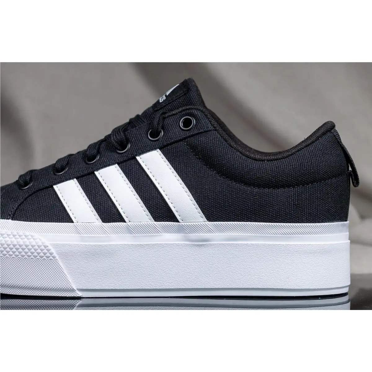 Adidas Bravada 2.0 Platform Shoes For Women Size 9