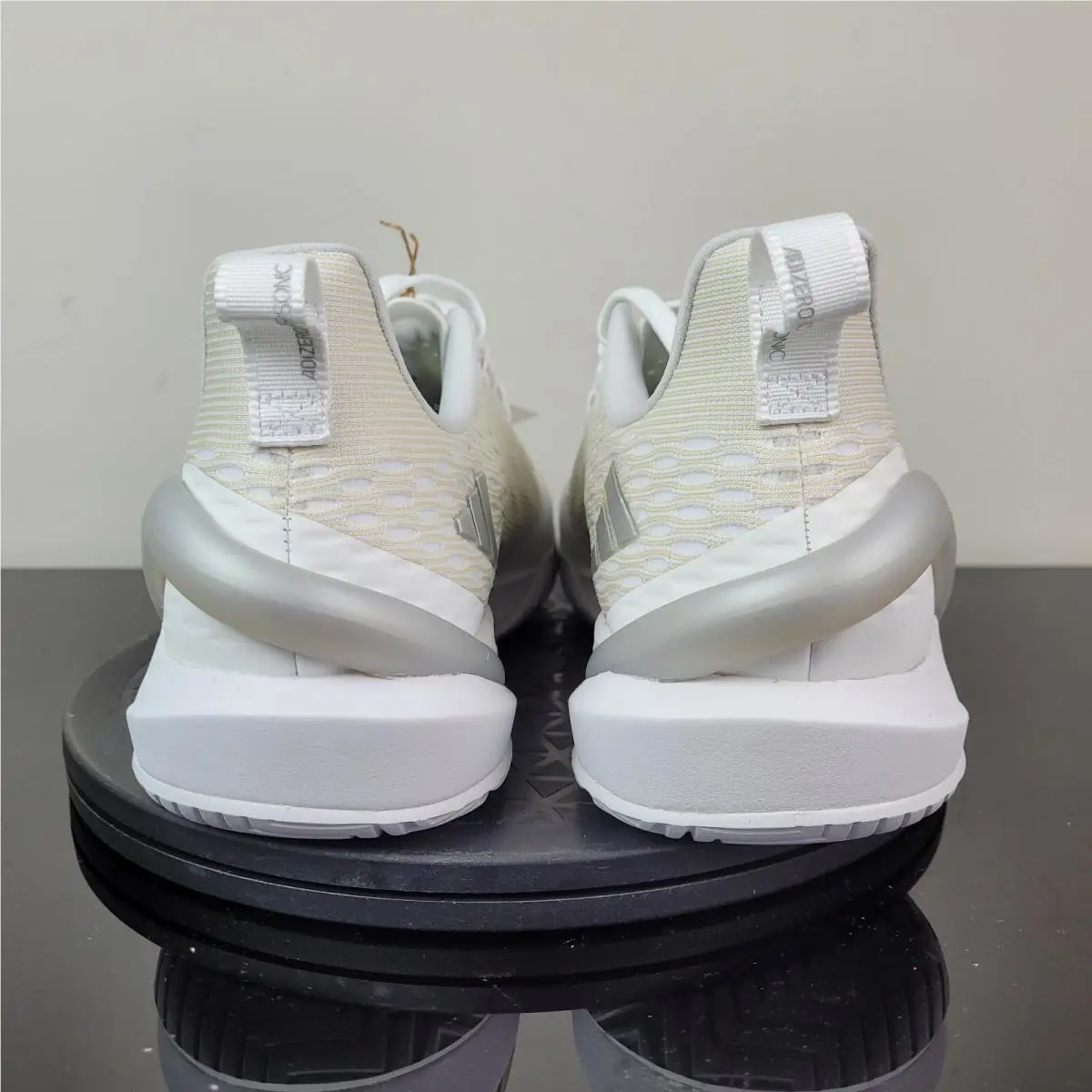 Adidas shoes - adidas Adizero Cybersonic - Adizero Cybersonic - IG9516 - White 1