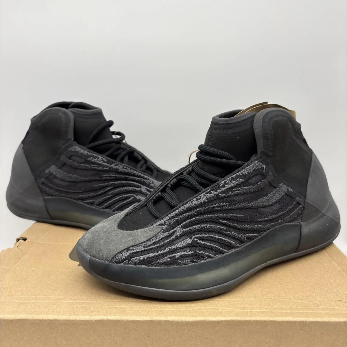 Adidas shoes - adidas Yeezy Quantum - Yeezy Quantum - GX1317 - Black 4