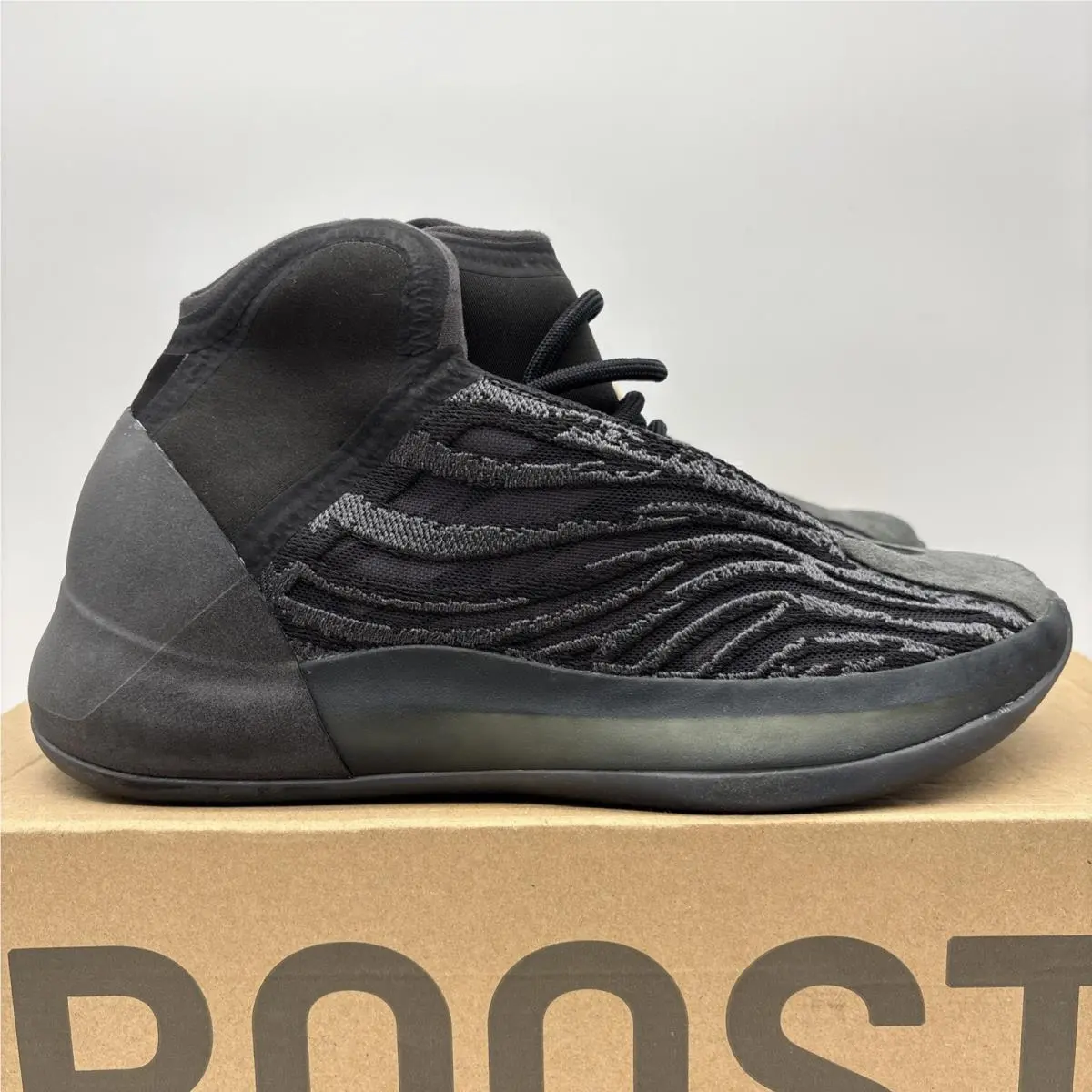 Adidas Yeezy Quantum Onyx Black Athletic Shoes Size 6.5 Men`s GX1317 - Black