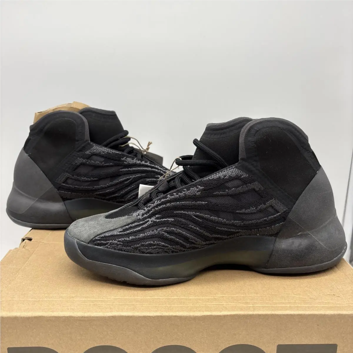Adidas shoes - adidas Yeezy Quantum - Yeezy Quantum - GX1317 - Black 6
