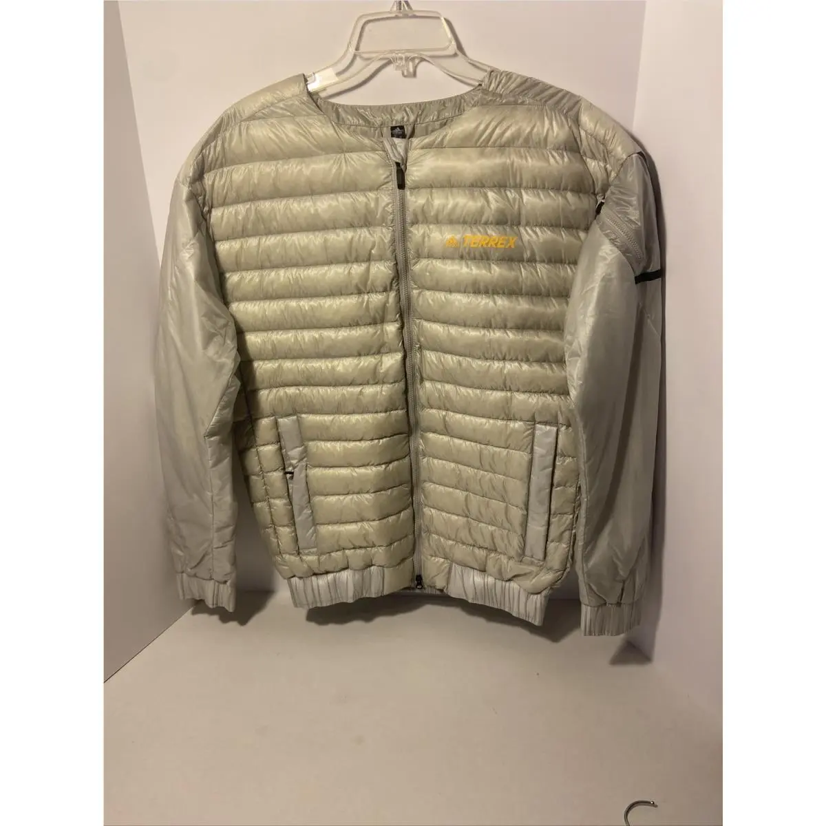 Mens Adidas Terrex Hike Bomber Down Grey Jacket Size S GD1166