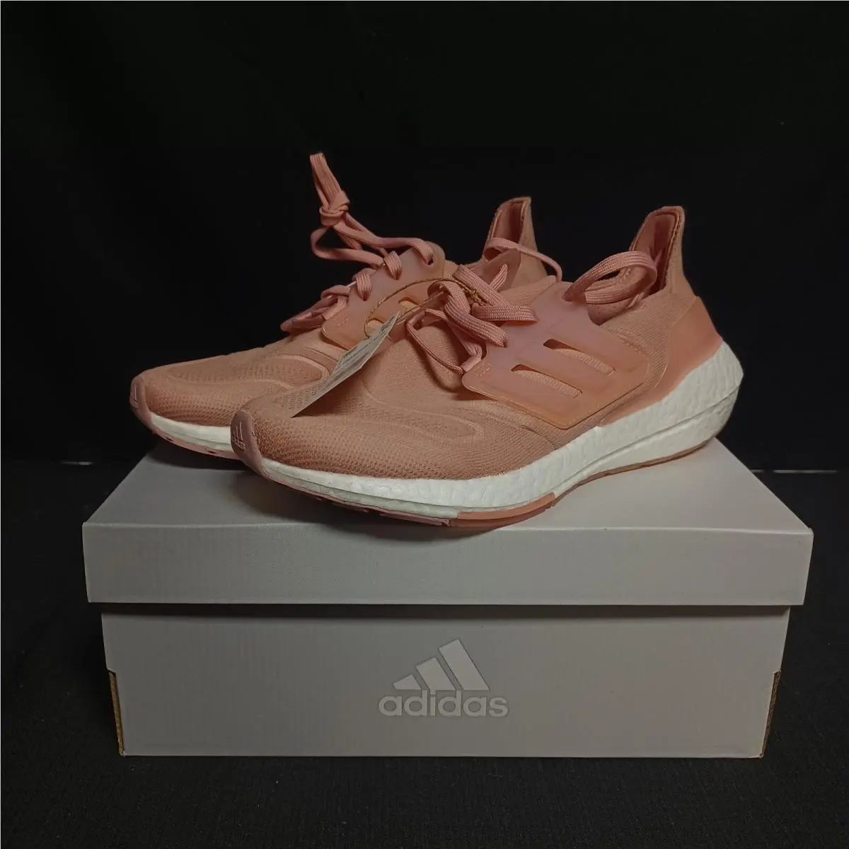 Adidas Ultraboost 22 Womens 8.5 Wonder Mauve Pink Running Sneakers Shoewear