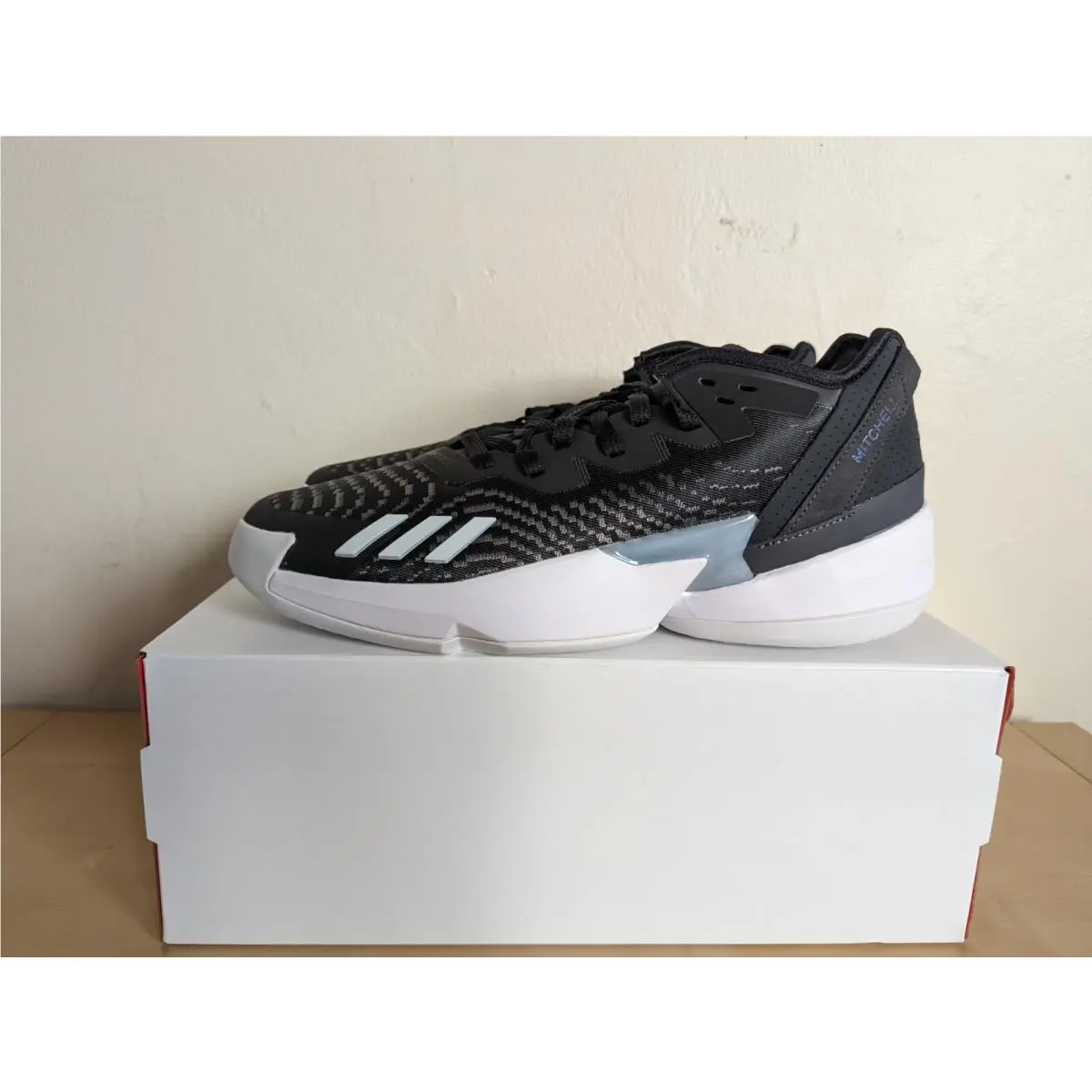 Adidas shoes - adidas D.O.N. Issue #4 - Issue - GX6886 - Red 0