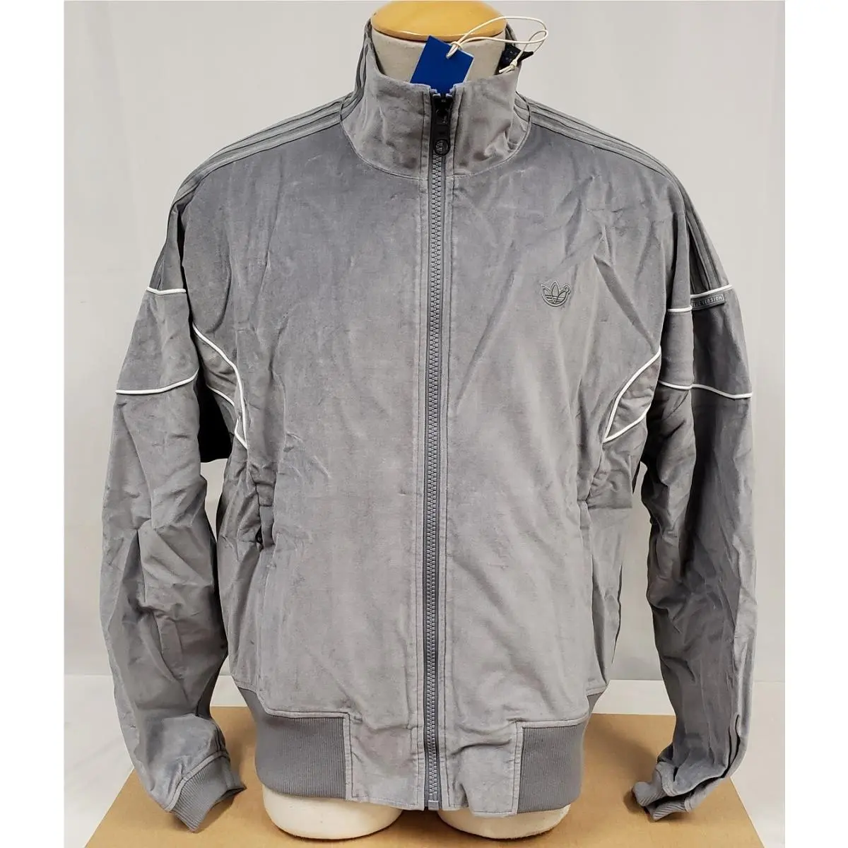 Adidas clothing - HM2336 - HM2336 - Gray 0