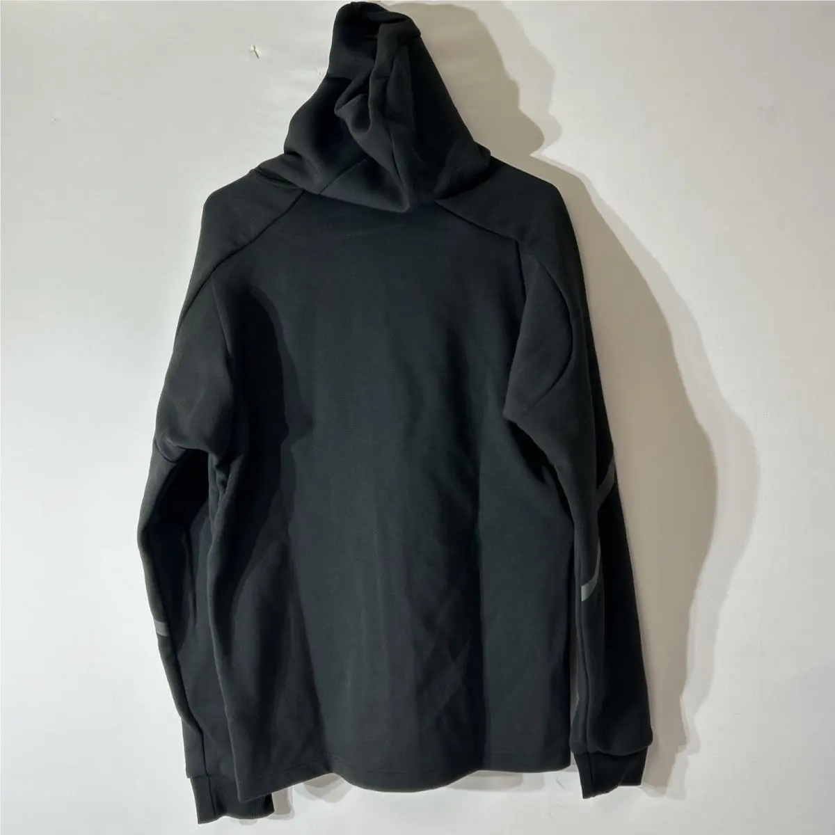 Adidas clothing - IC8044 - IC8044 - Black Gray 4