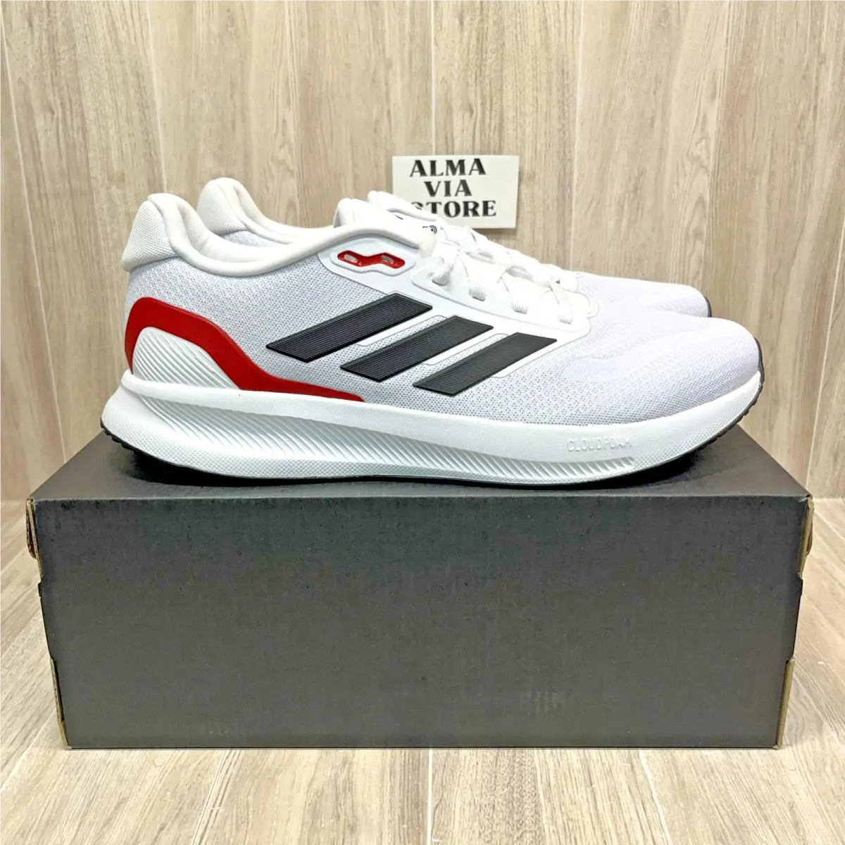 Adidas Runfalcon 5 Men`s Size 10.5 White Black Scarlet Running Shoes IE8818 - White