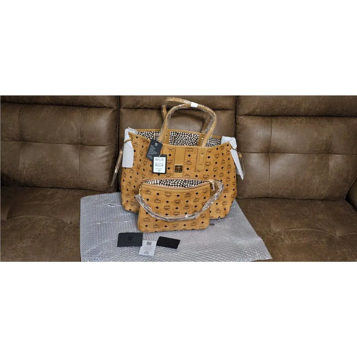 Mcm Reversible Liz Shopper Reversible and Removable Pouch Cognac Cognac