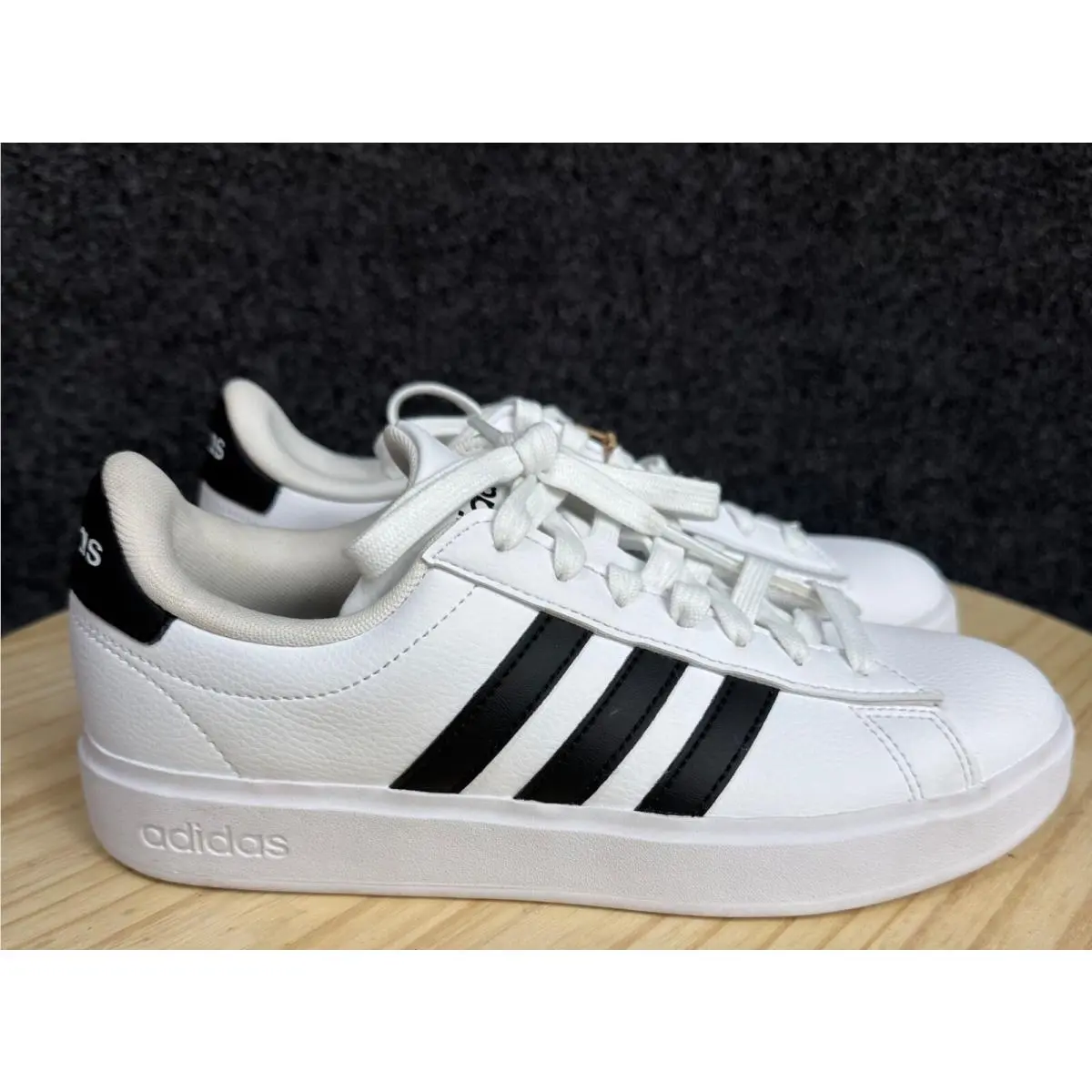 Adidas shoes - adidas Up - GW9214 - White 0