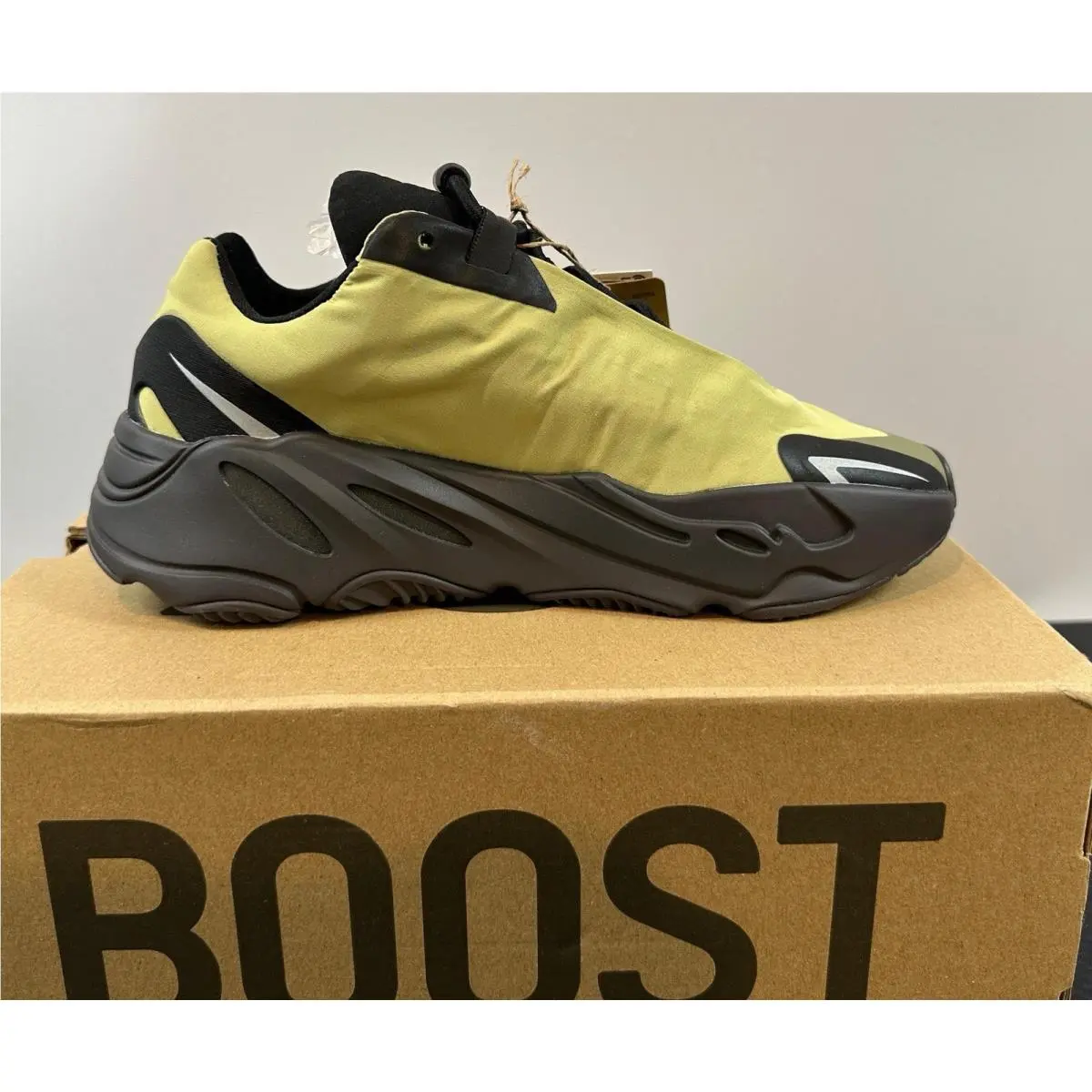 Adidas shoes - adidas Yeezy Boost 700 - Yeezy Boost - GW9525 - Green (UPC: 0195741990274) 0