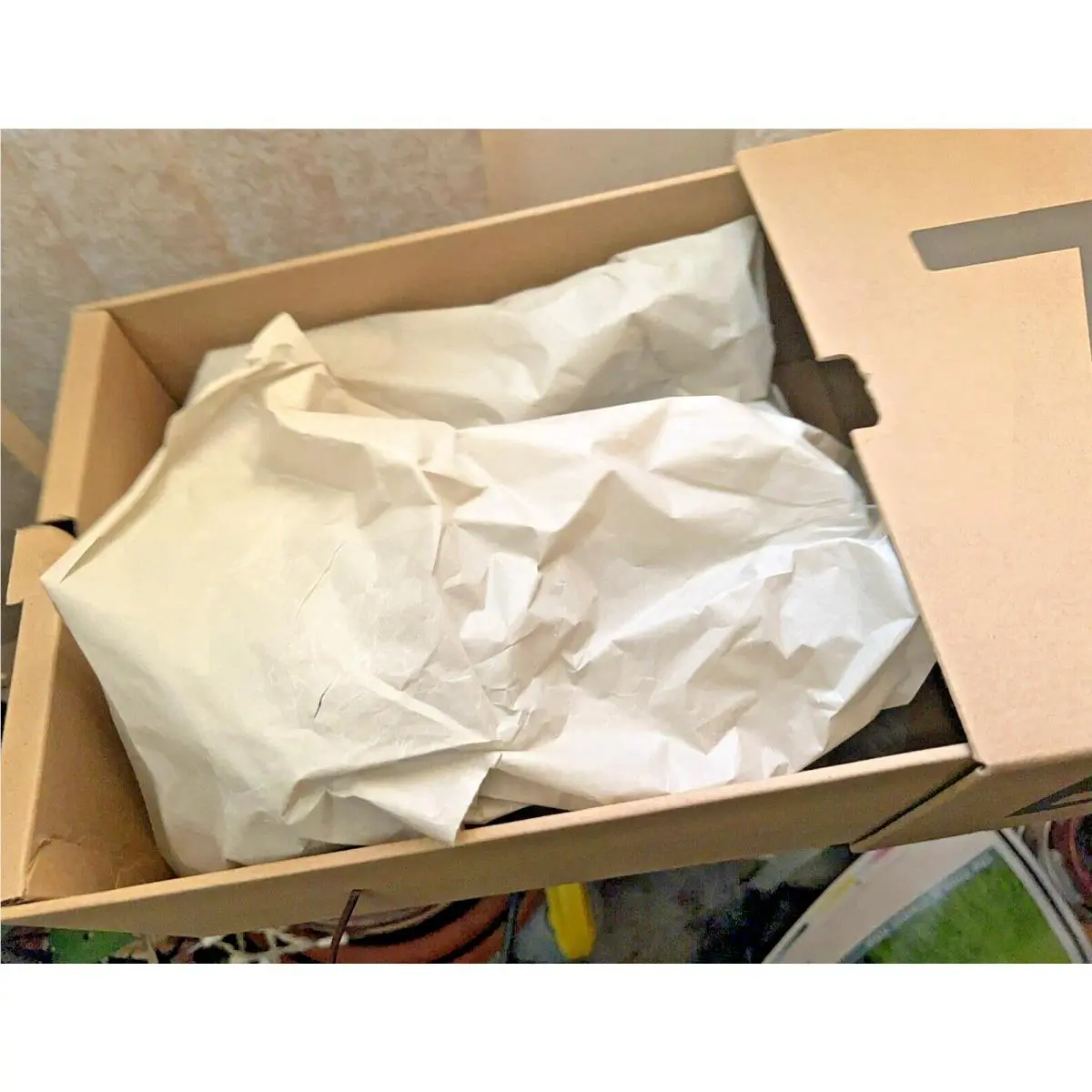 Adidas shoes - adidas Yeezy Boost 700 - Yeezy Boost - GW9525 - Resin 0