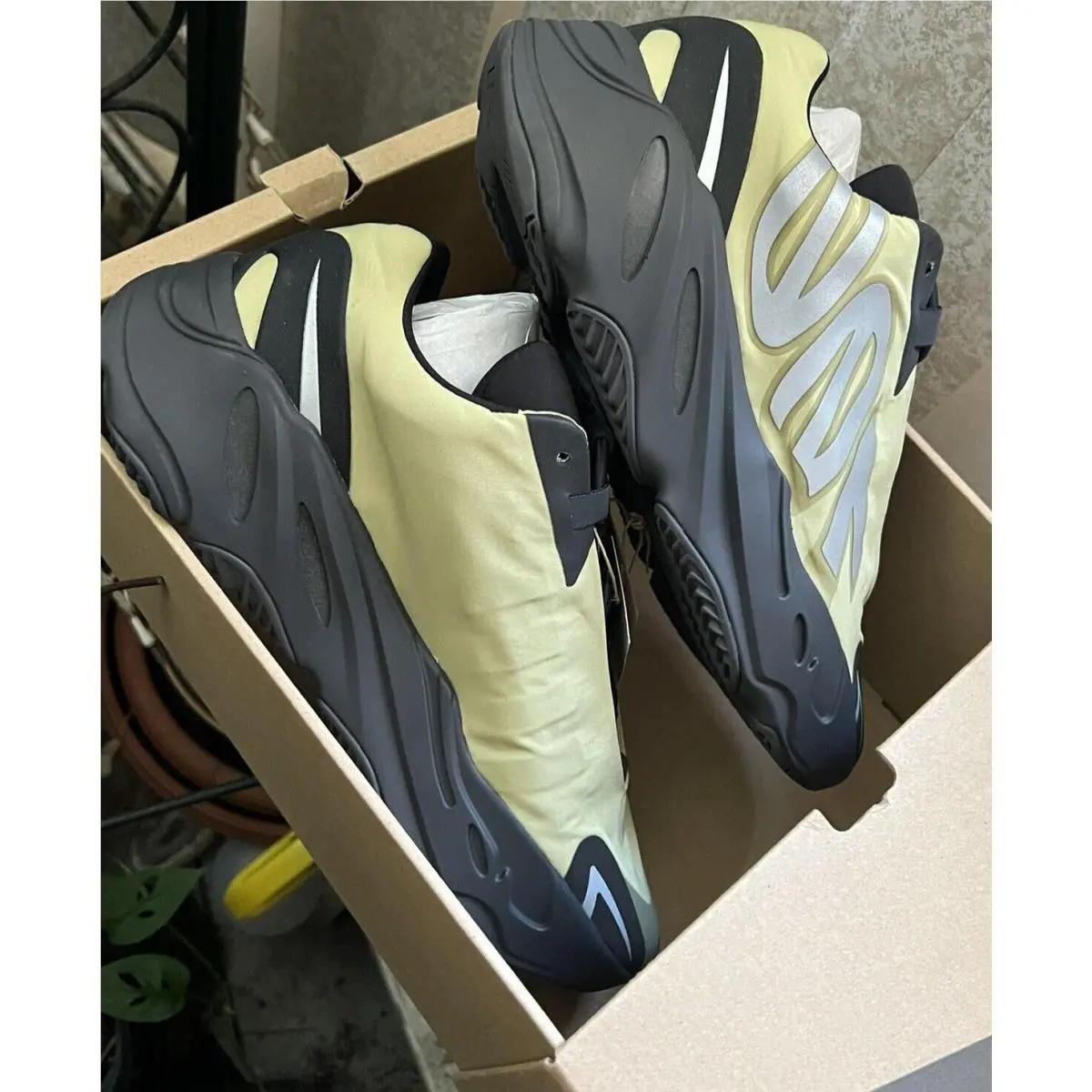Adidas shoes - adidas Yeezy Boost 700 - Yeezy Boost - GW9525 - Resin 3