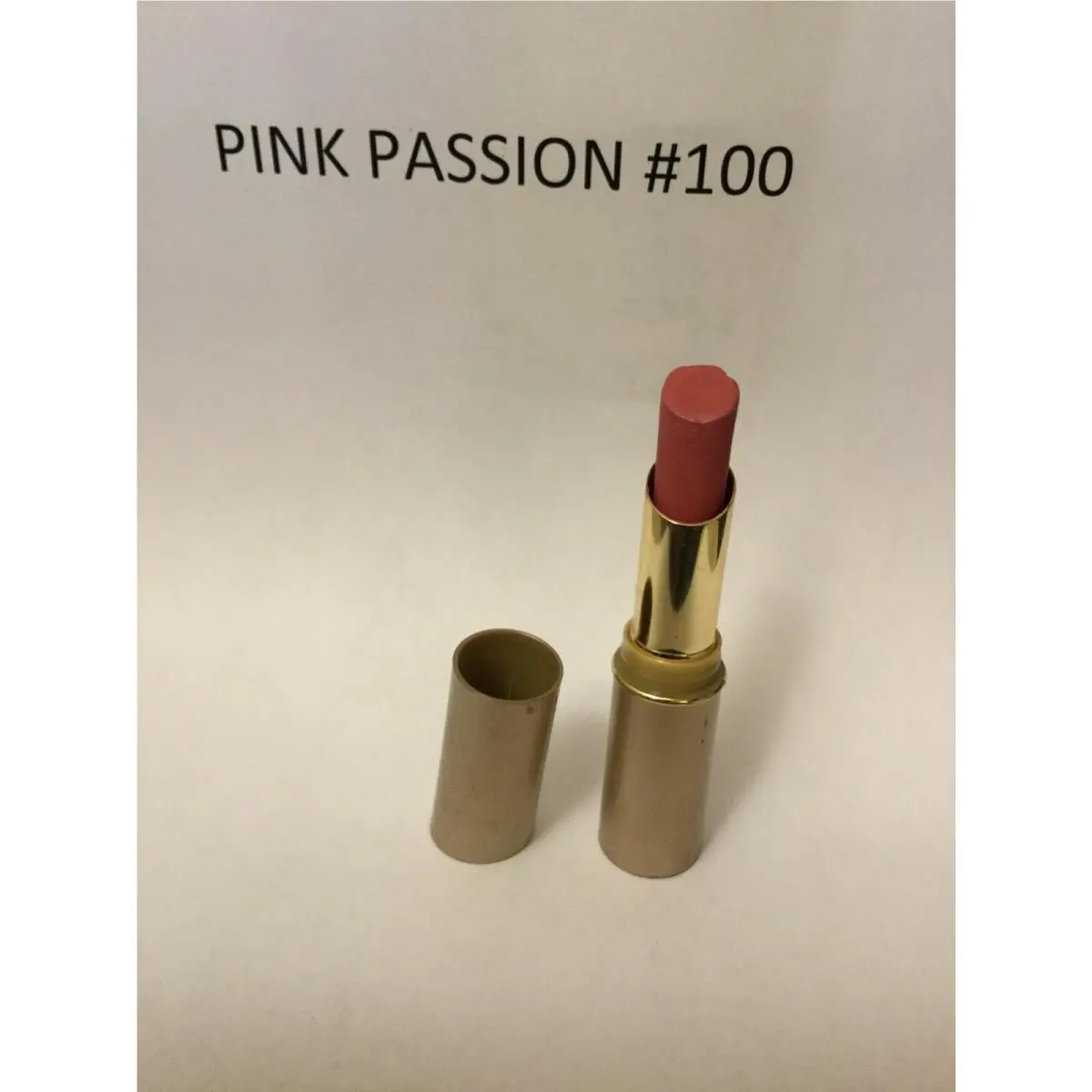 One L`oreal Endless Lipstick Lipcolors Buyer`s Choice OF Color Usa #100 PINK PASSION by L'Oréal
