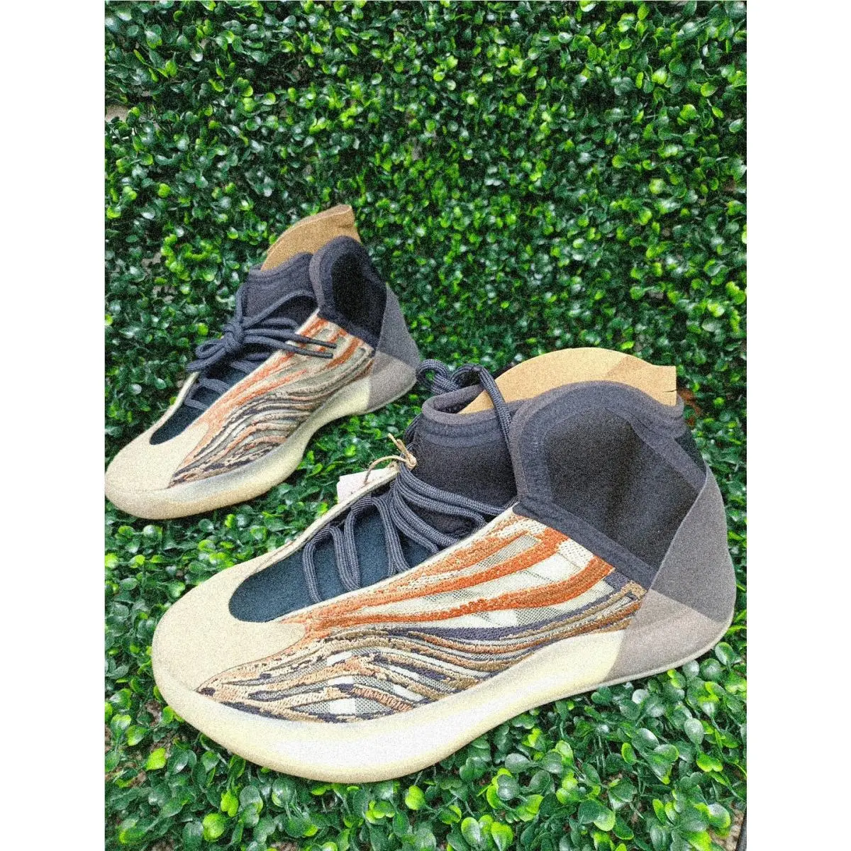 Adidas shoes - adidas Yeezy QNTM - Yeezy QNTM - GW5314 - Black/Orange 0