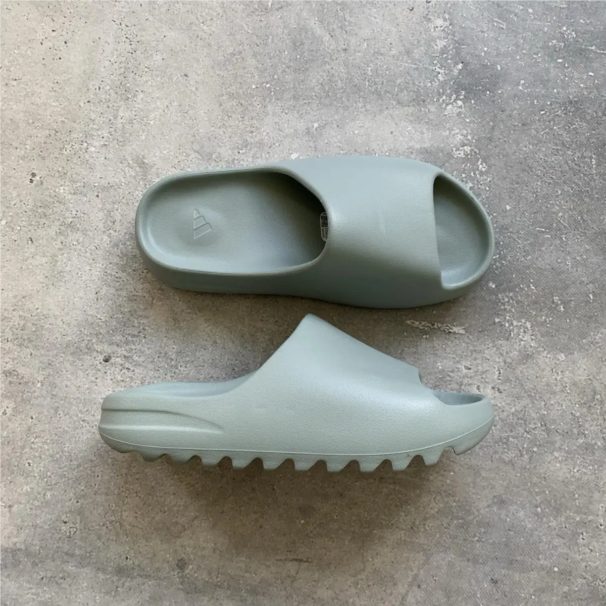Adidas Yeezy Slide Salt ID5480 Size US 10 UK 10 EU 44.5