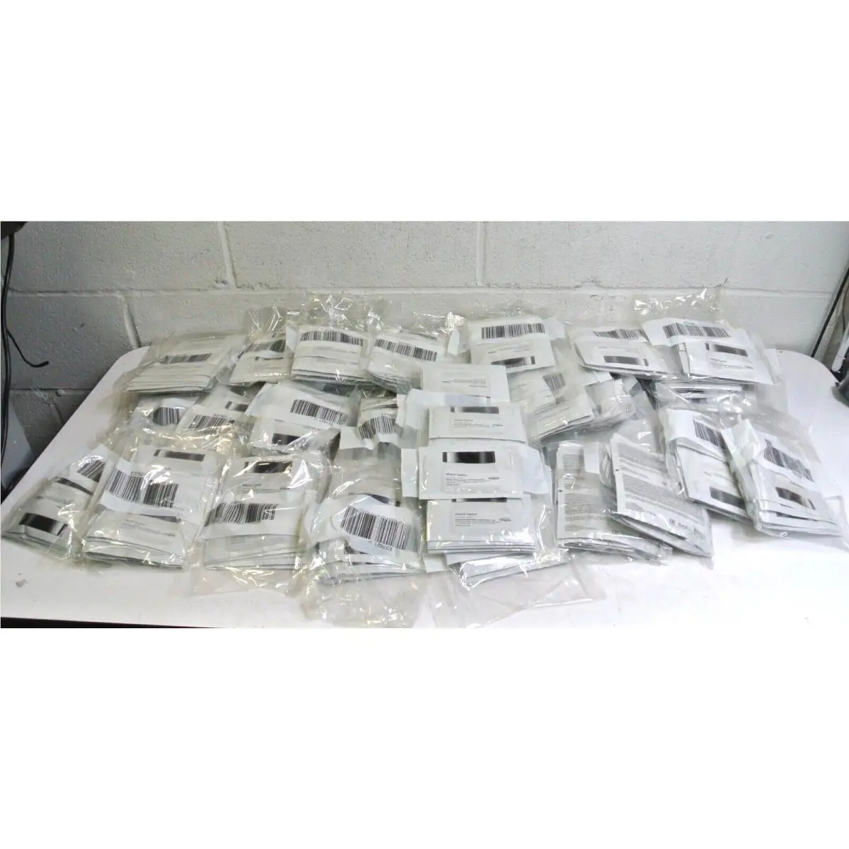 40 L`oreal Professionnel Serie Expert Metal Detox Mask 0.5oz pk - 12pk Samples