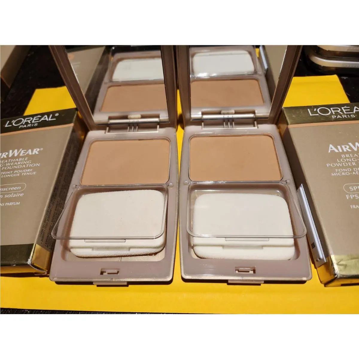 2 Pack Loreal 564 Tan Air Wear Powder Foundation. Slightly Imperfect Boxed