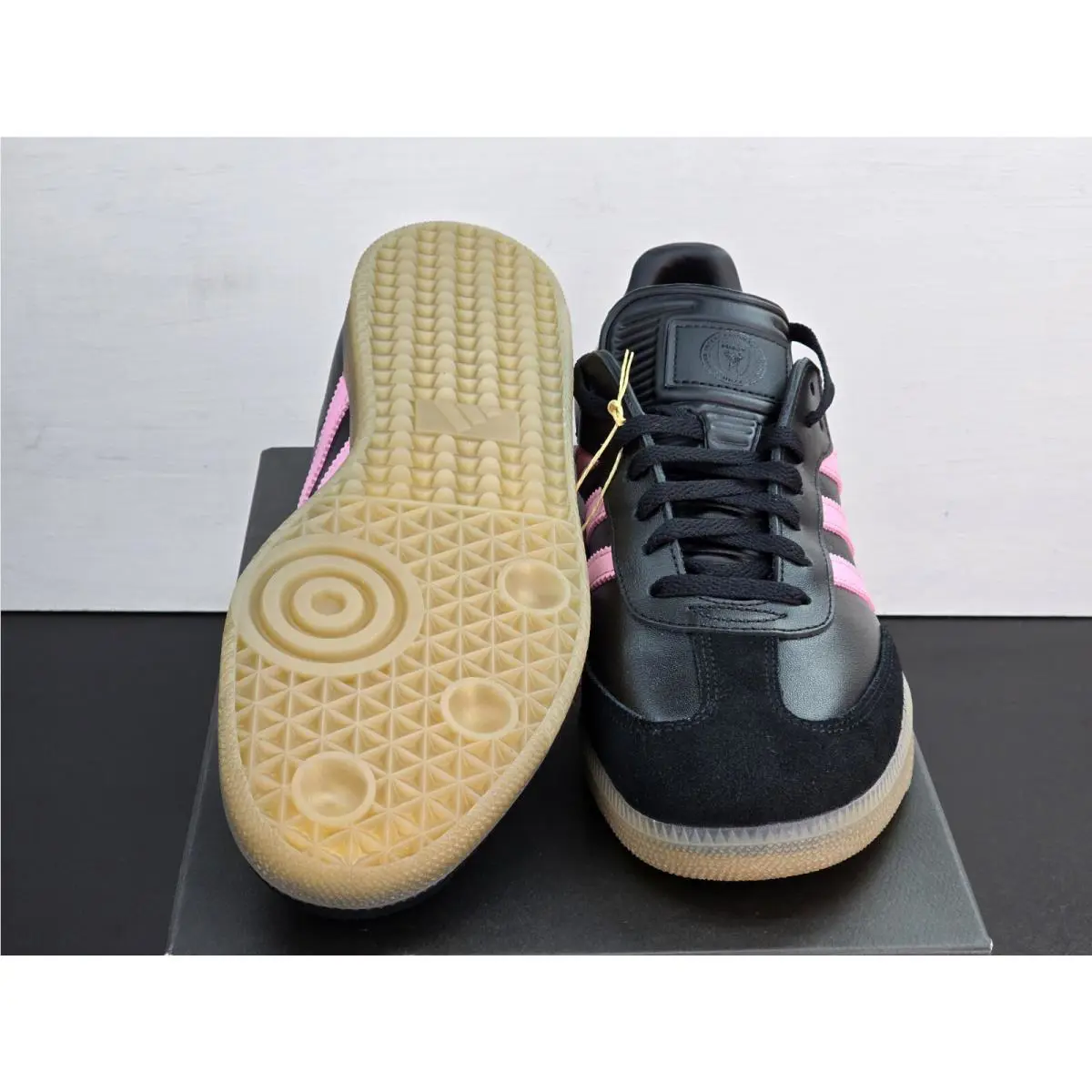 Adidas shoes - adidas Samba - Samba - IH8157 - Black, Manufacturer: Core Black/Light Pink/Gum 5