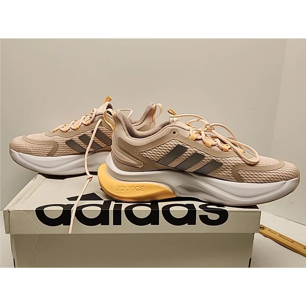 Adidas shoes AlphaBounce Plus - Taupe 0