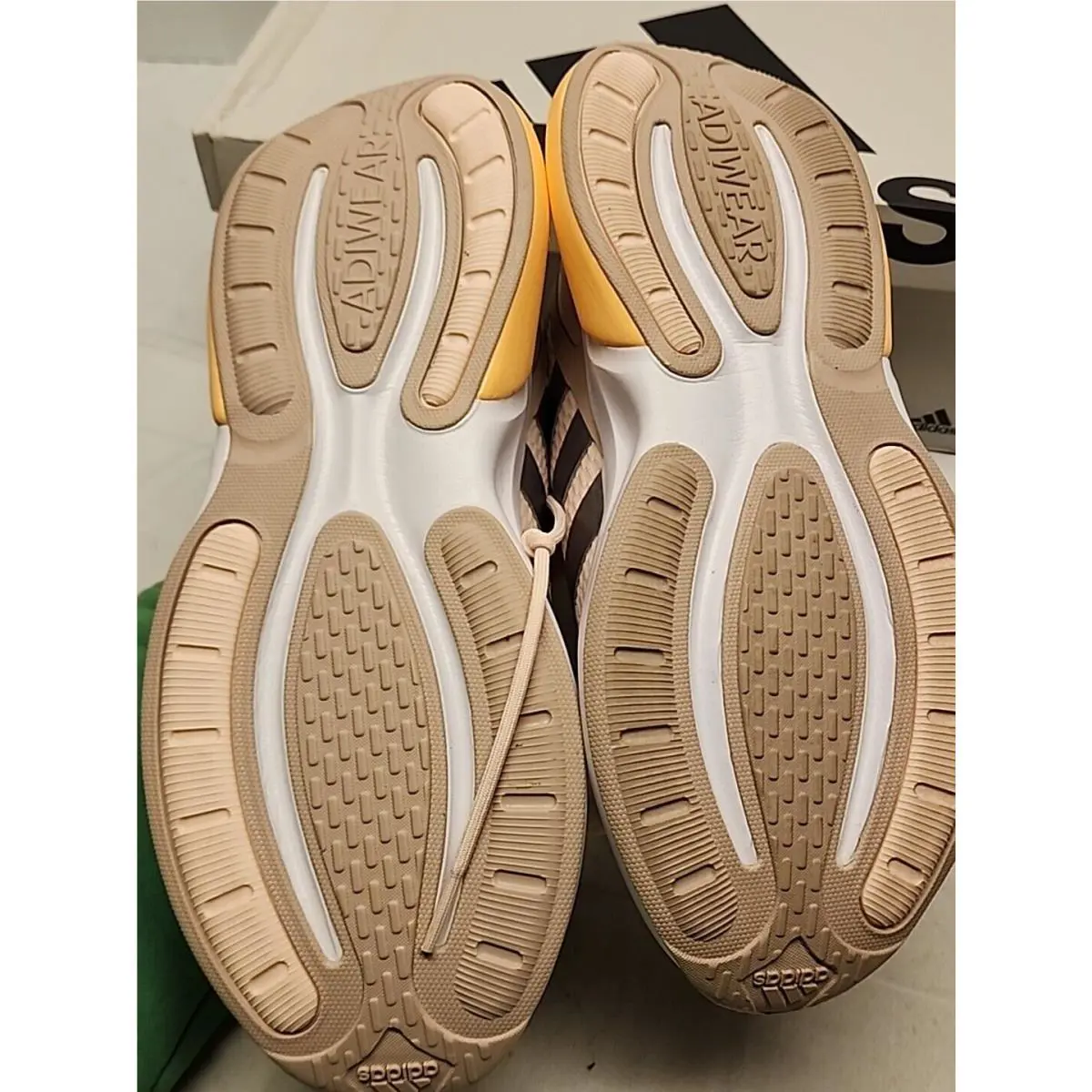 Adidas shoes AlphaBounce Plus - Taupe 3