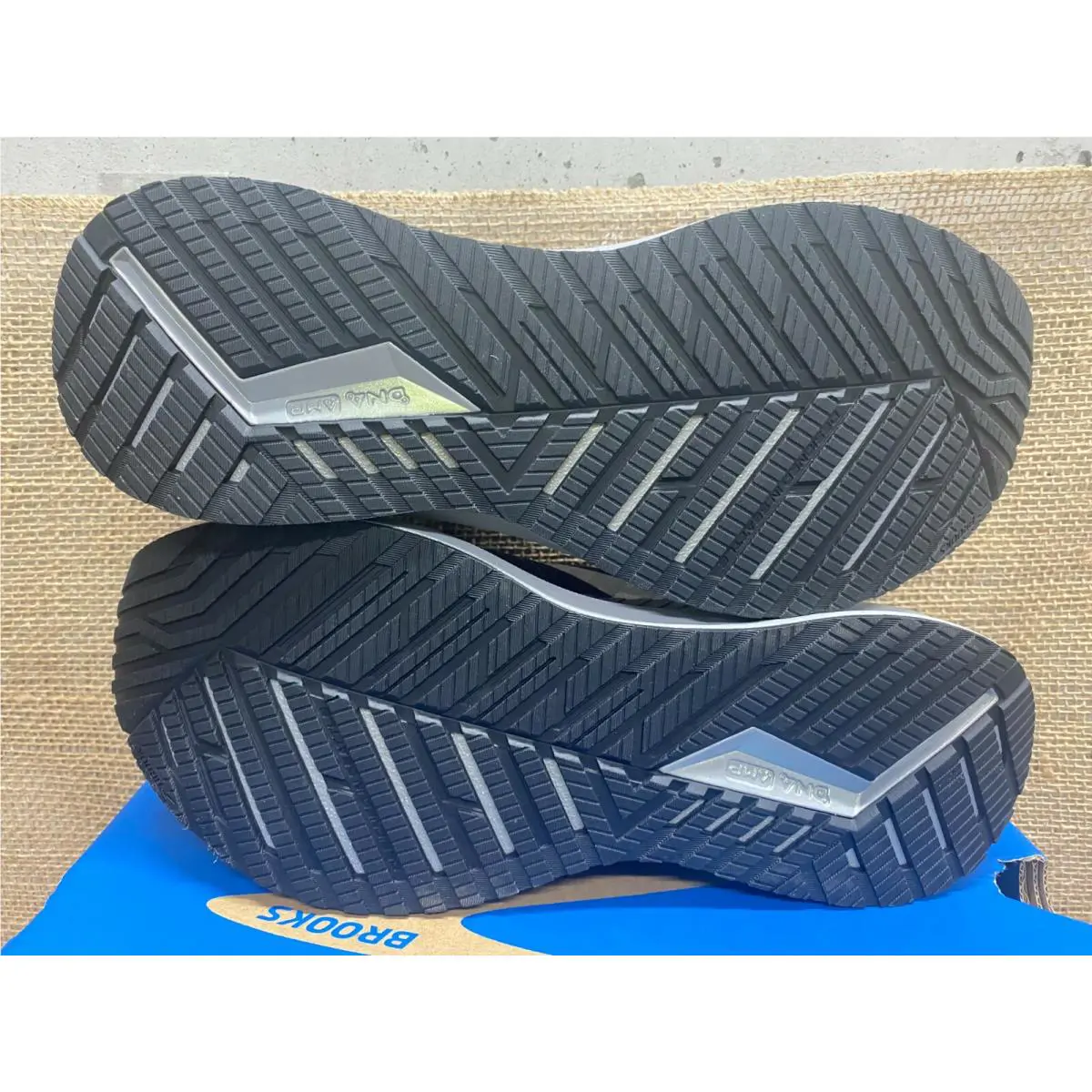 Brooks shoes - Brooks Bedlam - Bedlam - 110343-012 - Black/White 0