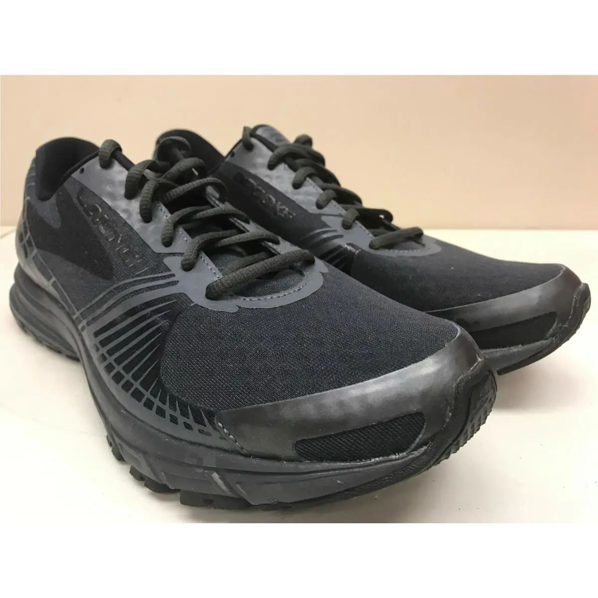 Brooks shoes - Black 3