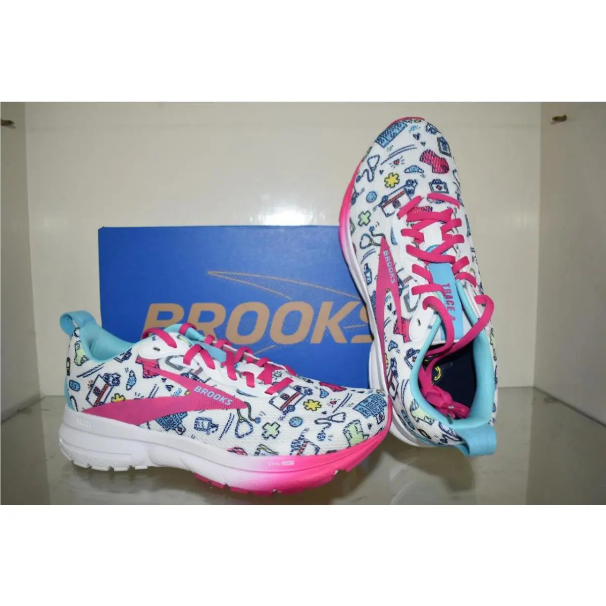 Brooks shoes - Brooks Trace 4 - Trace - 120441 1D 147 - White 0