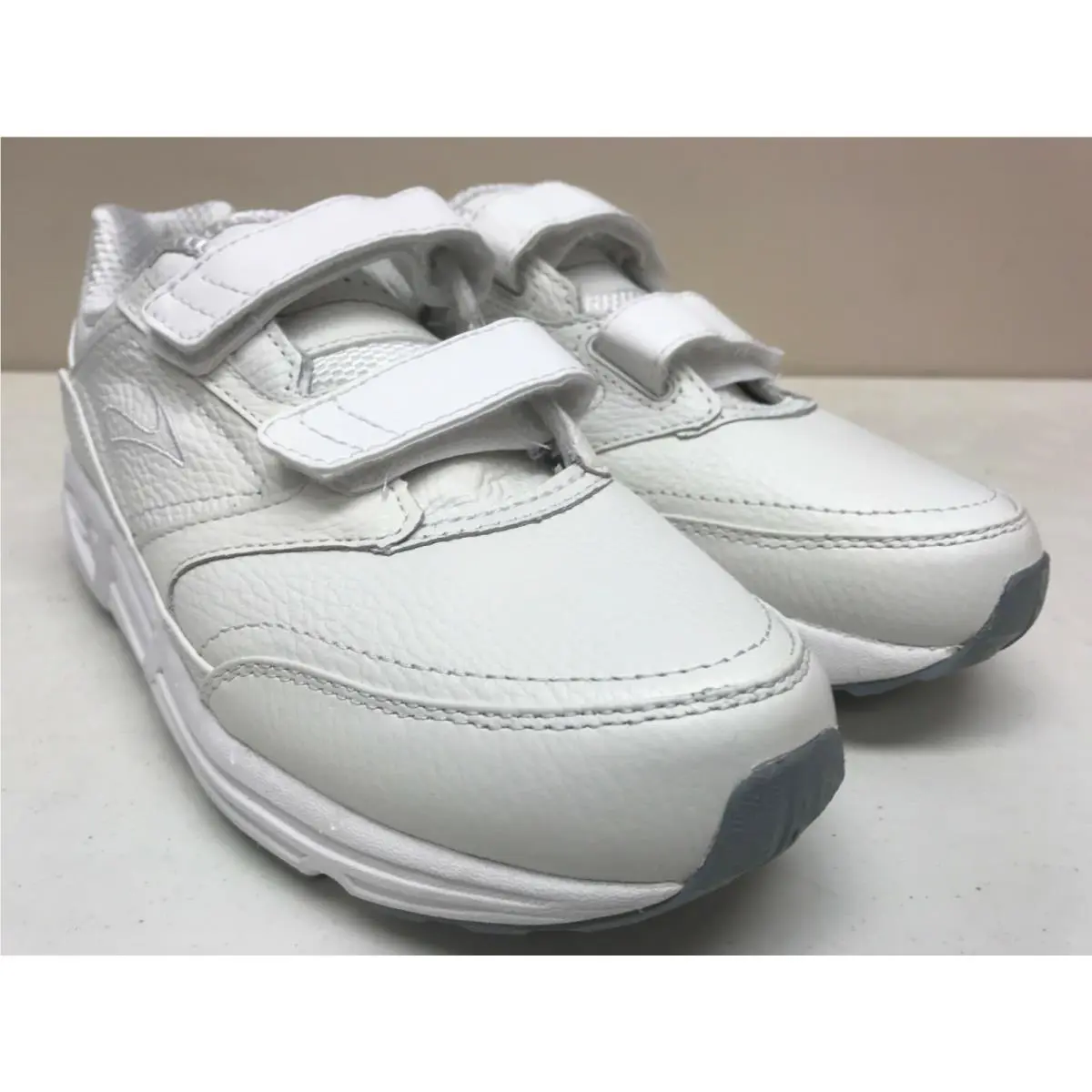 Brooks shoes - White 0