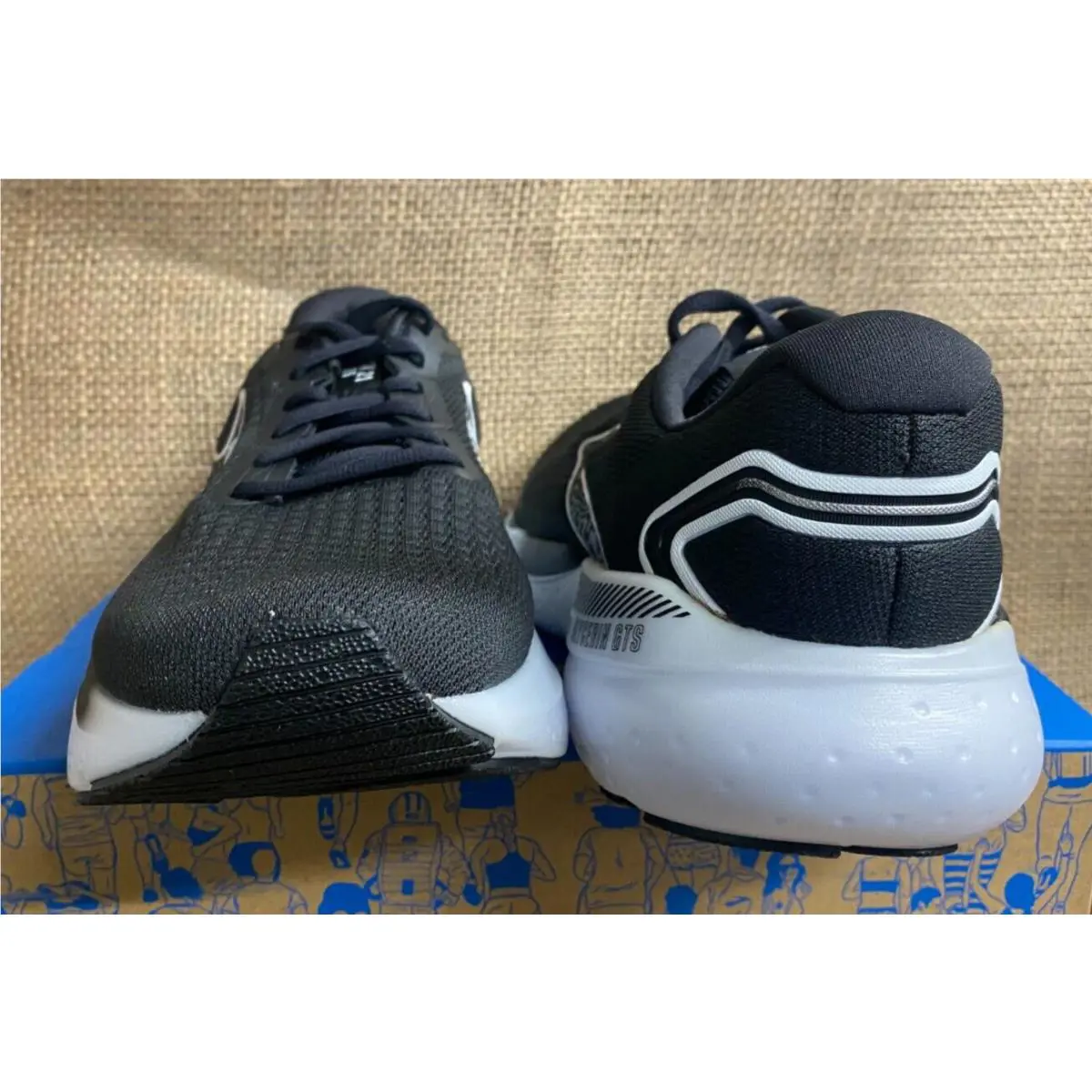Brooks shoes - Brooks Glycerin GTS 21 - Glycerin GTS - Black/Grey/White 2