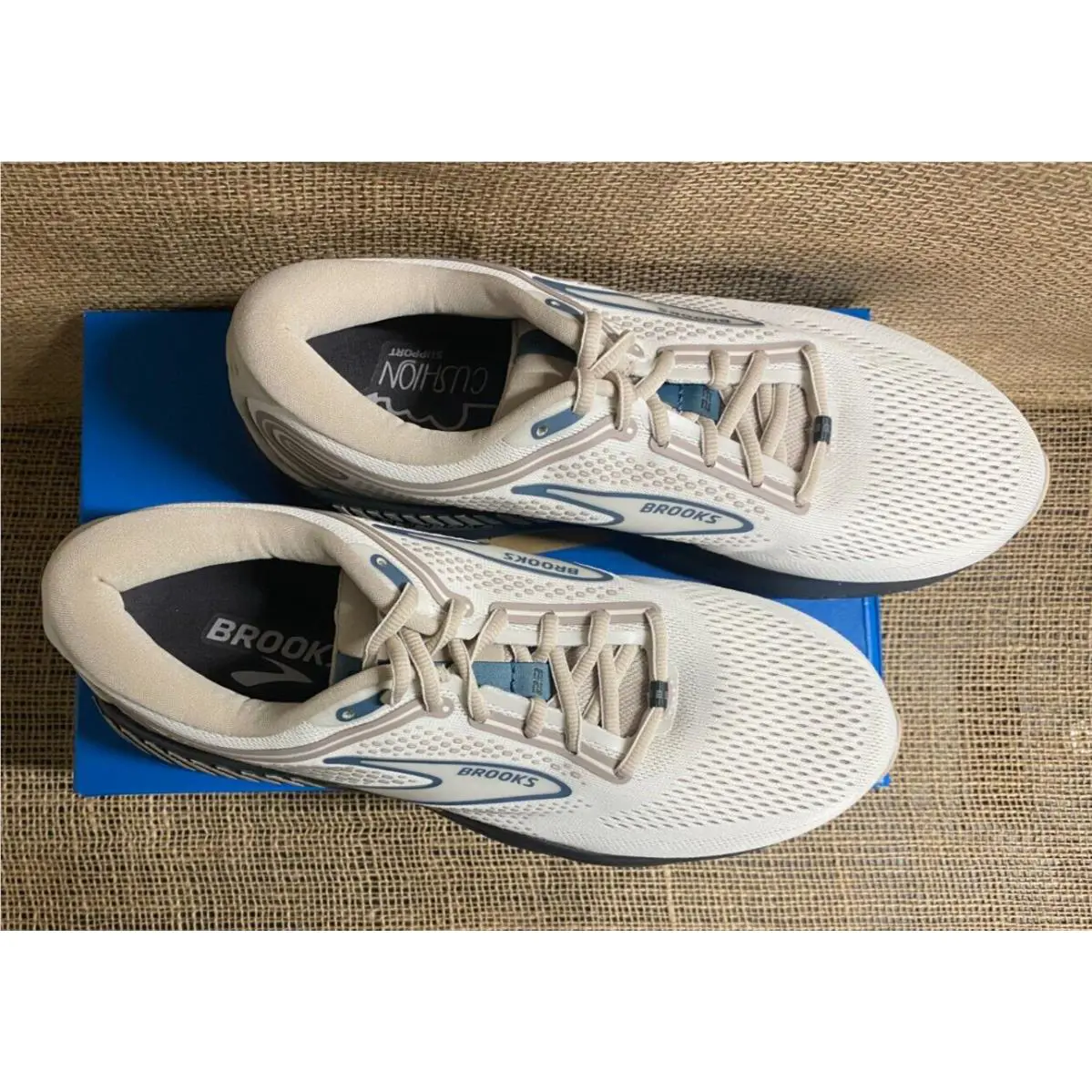 Brooks shoes - Brooks Beast GTS 23 - Beast GTS - Chateau Grey/White Sand/Blue 1