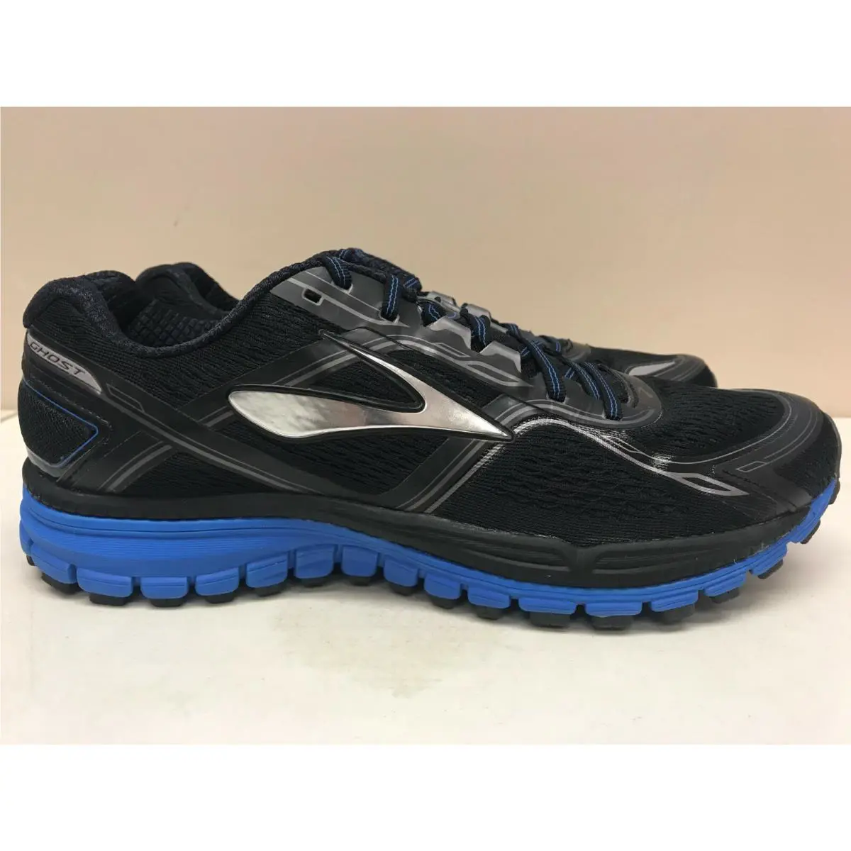 Brooks shoes - Black 2